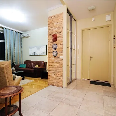 Apartament Centr Kvartir 5 *